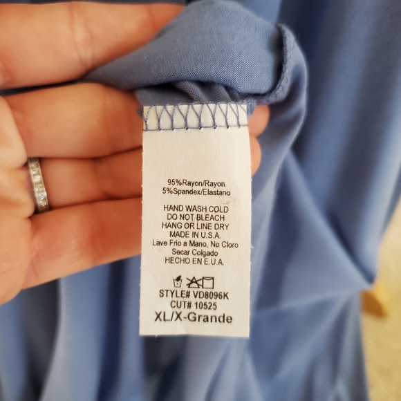 💙 Pinkblush Blue Gown XL Maternity NWT - Picture 4 of 6